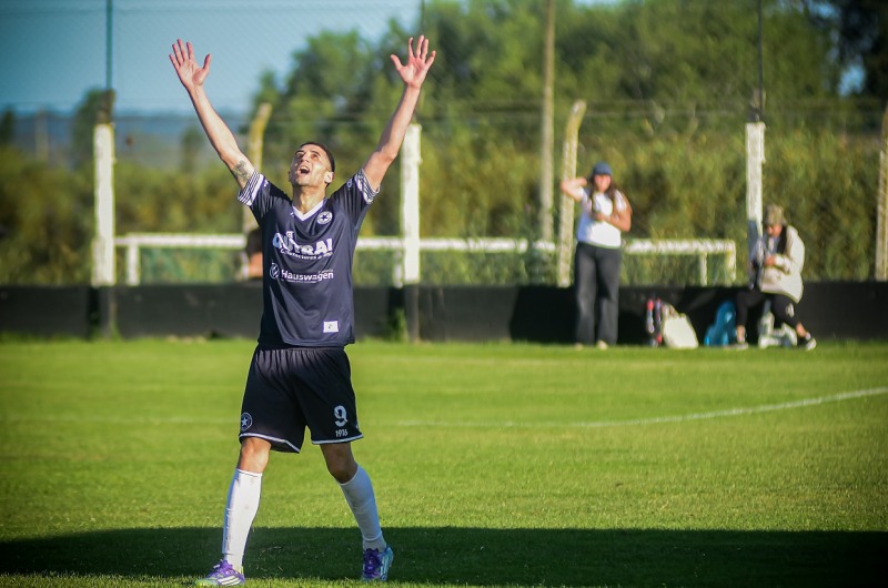 Valioso empate para Racing en Mar del Plata
